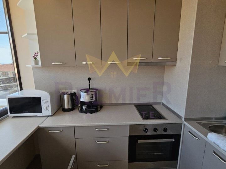 Продава се Тристаен апартамент в к.к. Златни пясъци - 100 кв.м за 1850 €/кв.м - Снимка #10