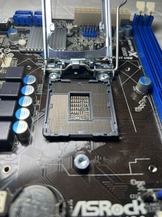 Продам материнку