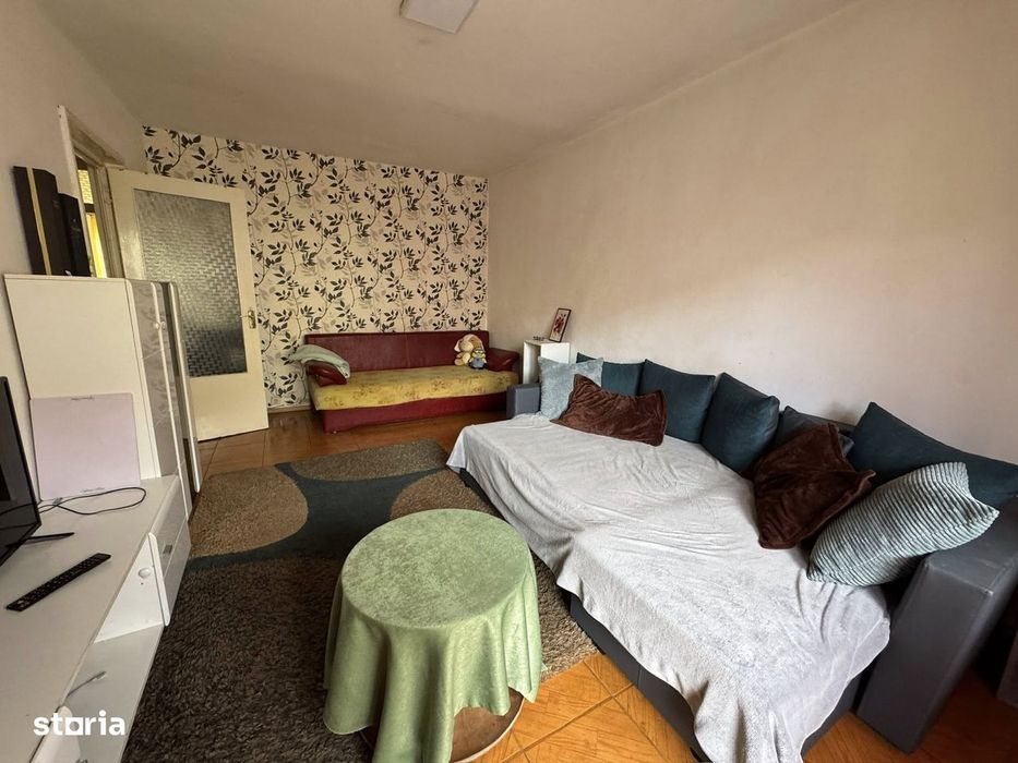 Apartamet 3 camere, decomandat , Cartier Valea Aurie