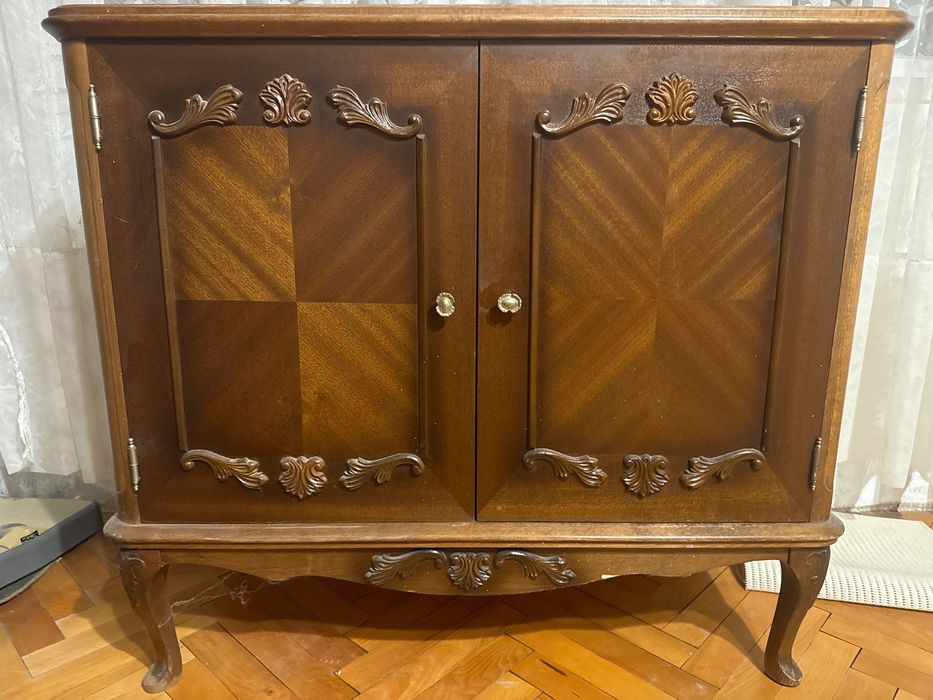 Витрина от масив