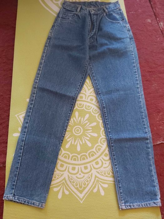 Сини дънки-размер S-15.65лв