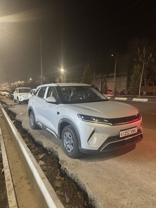 Продается автомобиль BYD молель Yuan Up (рассрочка)