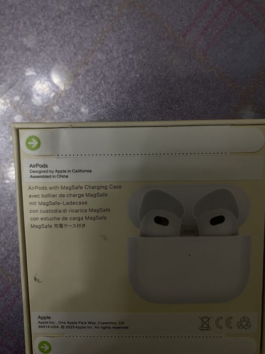 срочно продам айрподсы