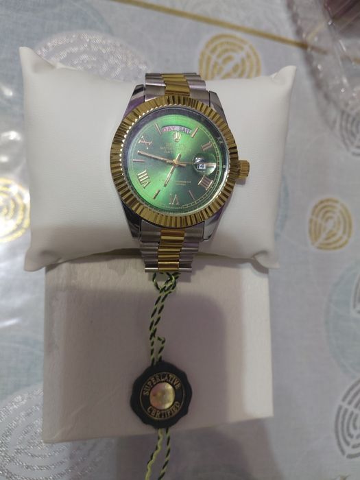 Продам новые часы Rolex