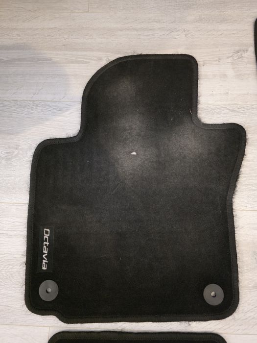 Covorase mocheta originale Skoda Octavia 2