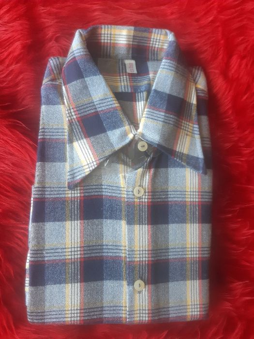 Чисто нова риза продавам