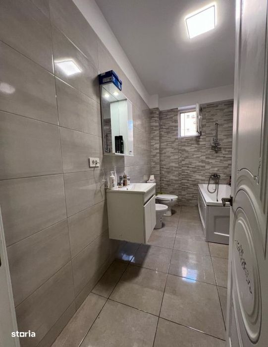 Vanzare apartament de 2 camere Militari Residence