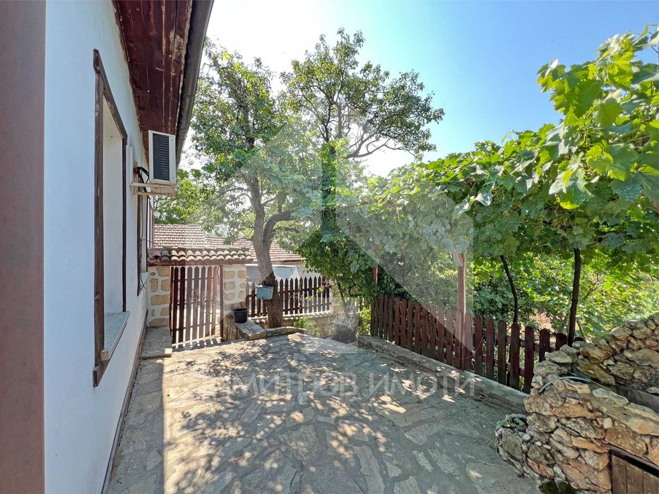 Продава се Къща в с. Войвода, Област Шумен - 105 кв.м за 534 €/кв.м - Снимка #3