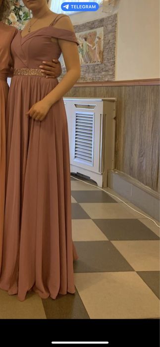 Продается вечернее платье