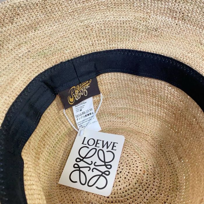 Loewe – Дамска луксозна шапка от рафия
