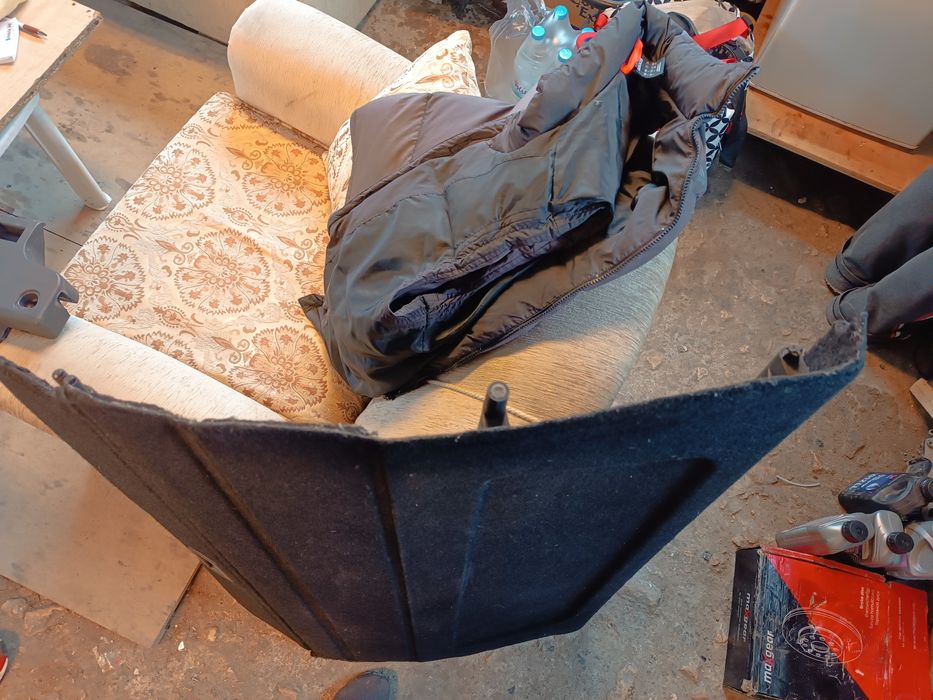 Оригинална  кора зa Багажник за Пежо 407 комби 2004- 2011г