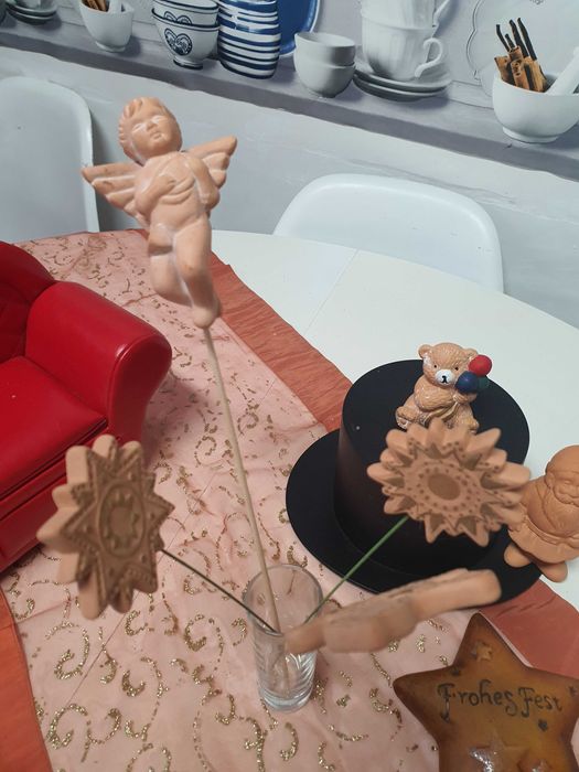 Decoratiuni din ceramica de Craciun