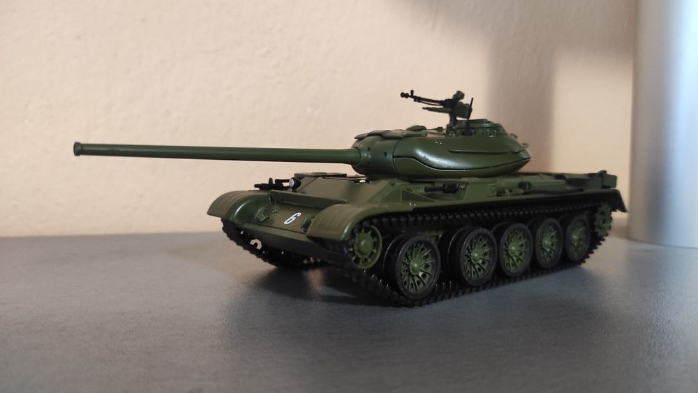 Метални модели различни мащаби