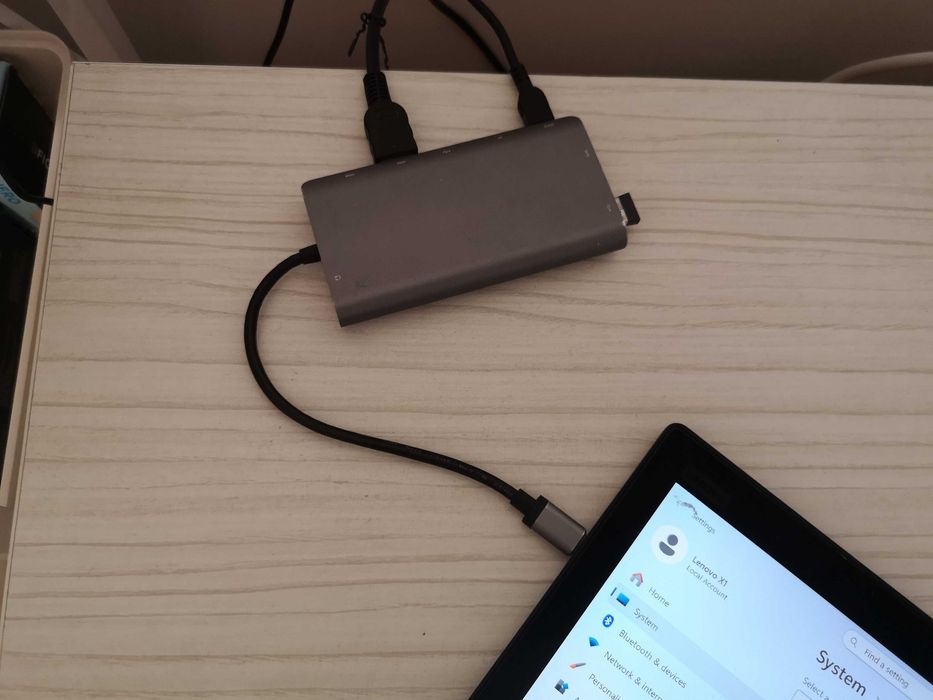 Lenovo ThinkPad X1 Tablet Gen 3 , i5-8350u,8gb ddr4,256gb ssd,13" QHD+IPS ecran defect + dock