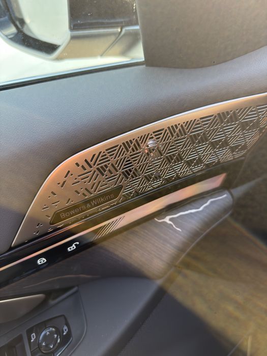 BMW i5 35L M- Sport 2024 yil