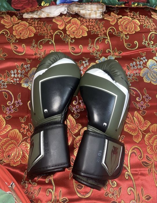 Перчатки для бокса /ММА VENUM