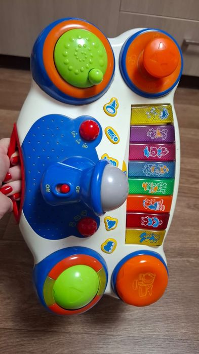 Музыкальная игрушка Chicco "Пианино"