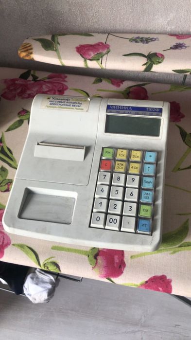 Продам кассовый аппарат Миника