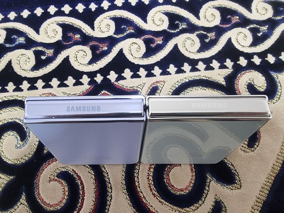 Samsung Flip 4 и Flip 5