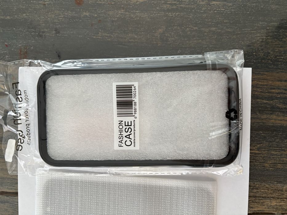 Huse iphone 14 pro , 15 pro max si SE