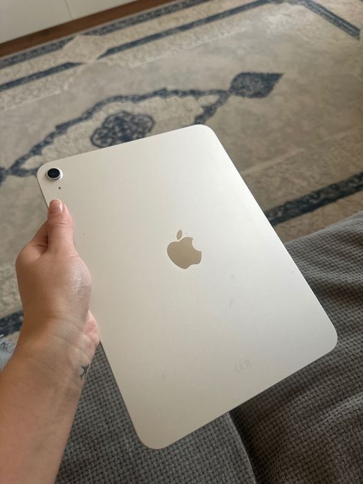 iPad A16 на гарантии 1 год