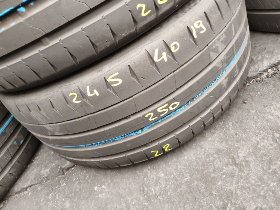 245 40 19 Continental