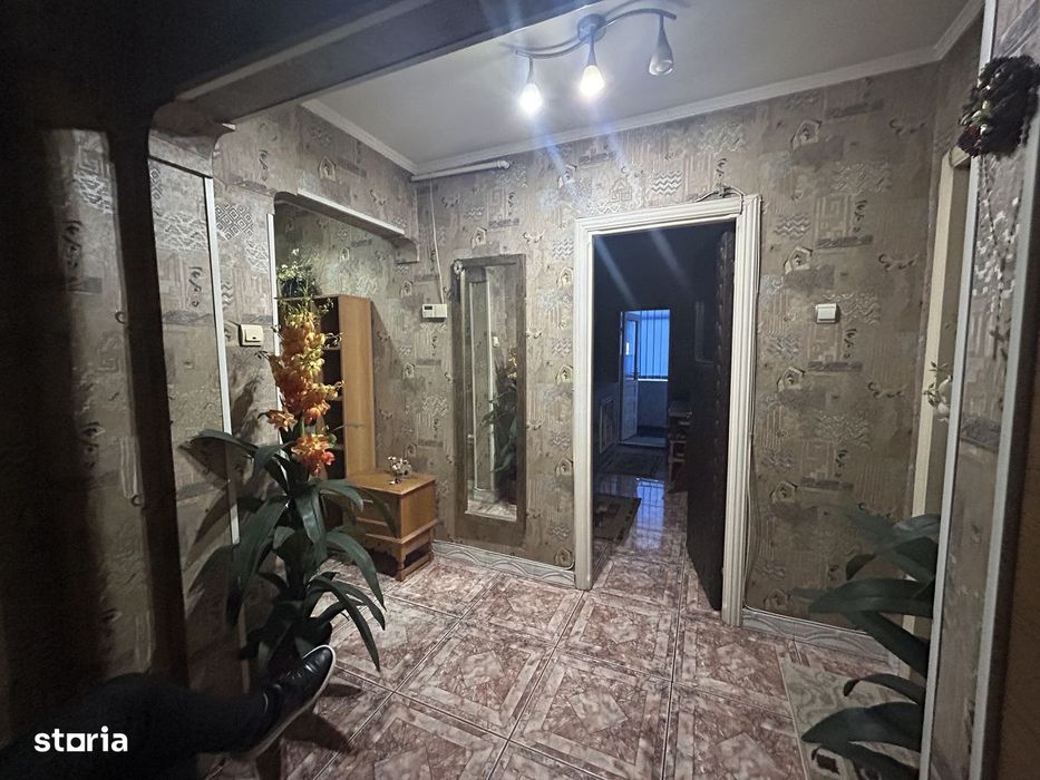 Apartment 3 camere, confort 1 decomandat, PRUNDU.