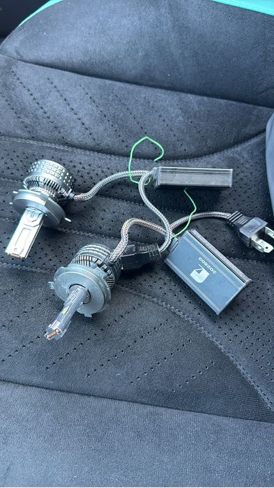 Продам LED лампы H4