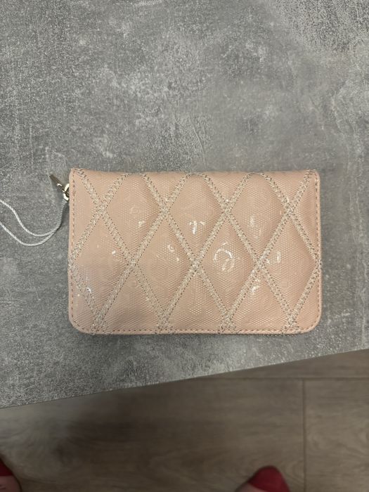 Оригинален портфейл на Guess