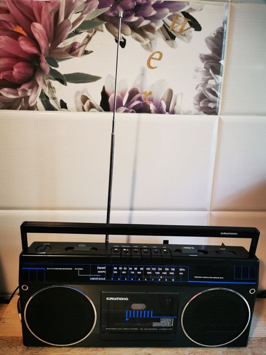 Radiocasetofon Grundig Radio retro