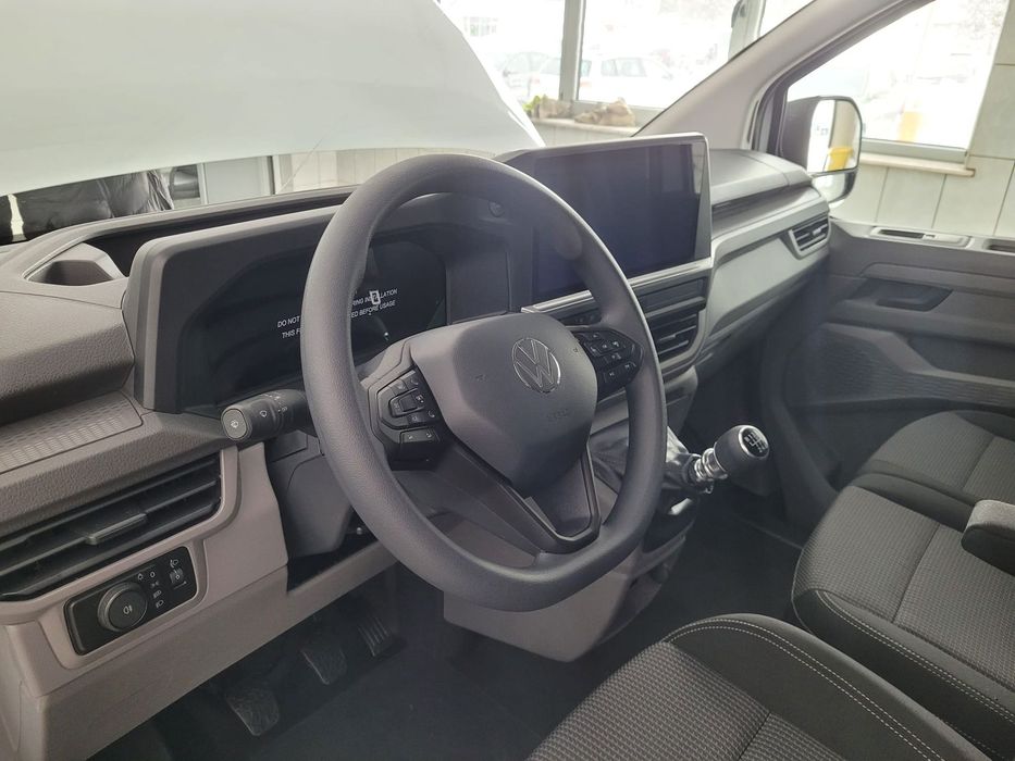Volkswagen T7 Furgon Lung 110CP M6 Transporter T7 Furgon lung 2.0TDI 110CP M6 detarat la 2.490Kg !