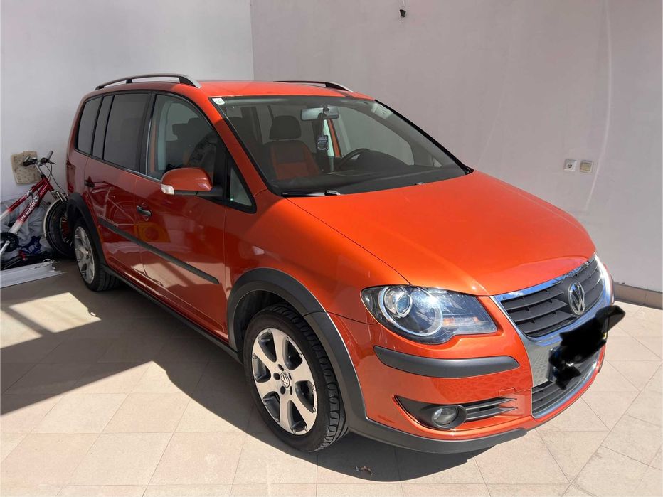 VW Touran CROSS 1.9 105