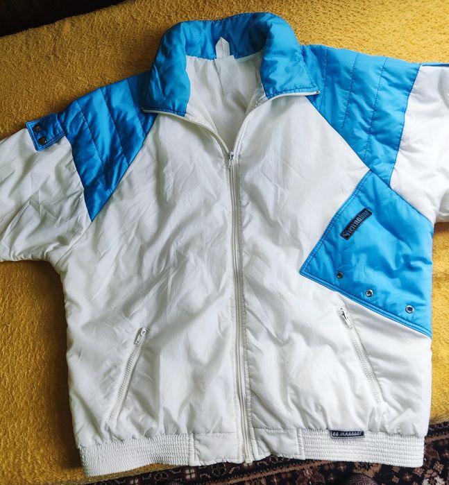 Яке пролетно-есенно