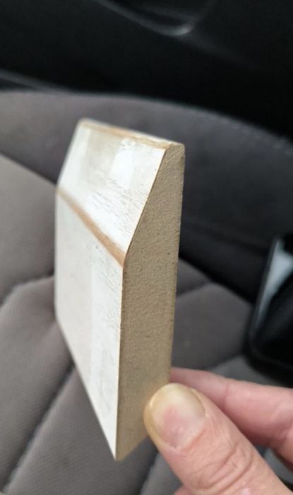 Шпонированный плинтус