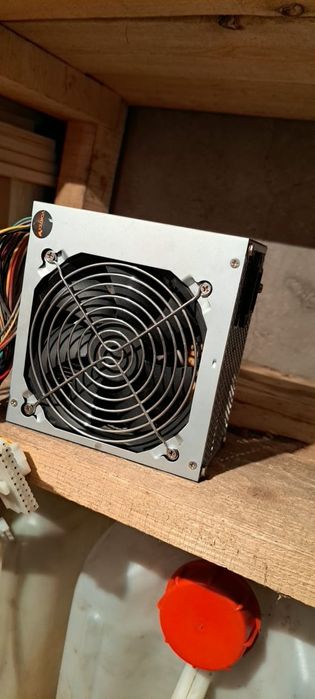 Продам блок питания Vortex