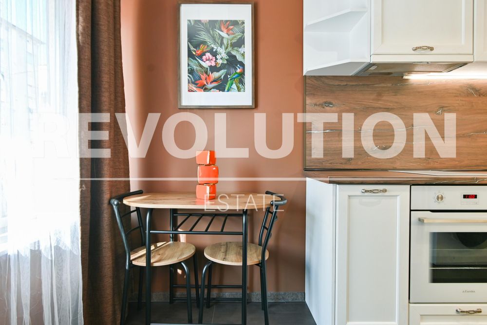 Дава се под наем Двустаен апартамент в София, Център - 65 кв.м за 950 € - Снимка #8