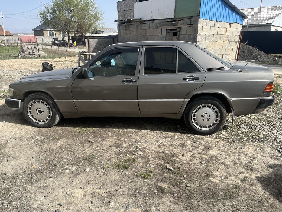 Продам мерседес 190