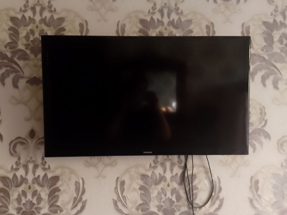 Телевизор Samsung 32
