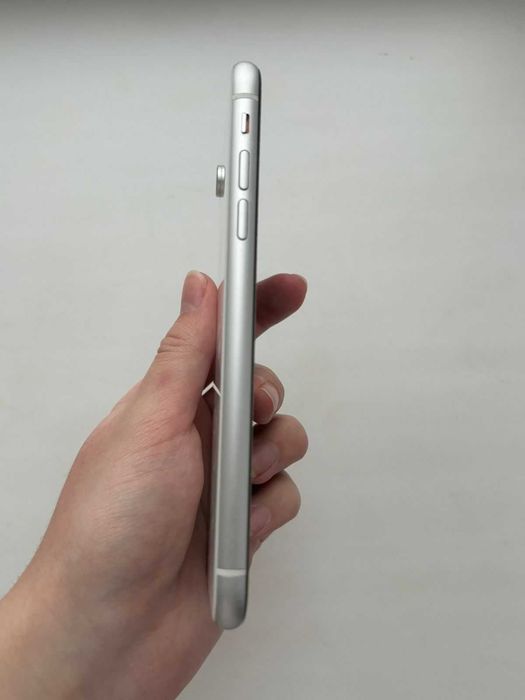 IPhone XR 64гб белый