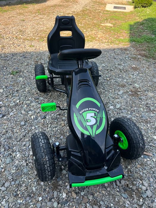 Vand kart cu pedale si scaun reglabil