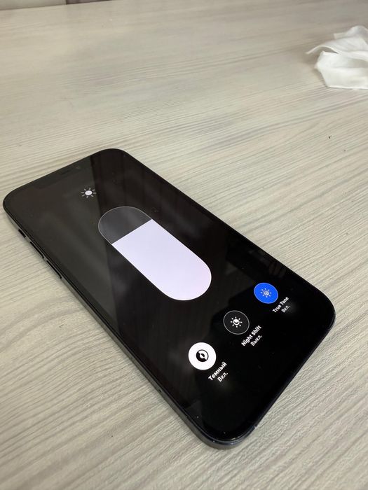 Iphone 12 на 64 гб