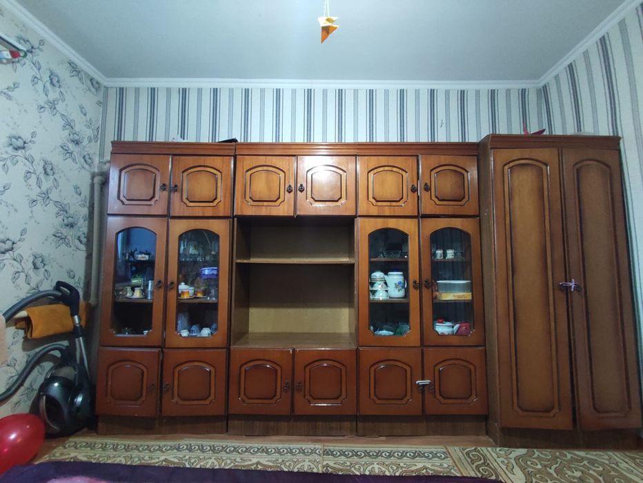 Продам стенку для зала