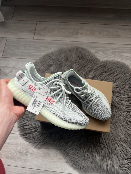 Vand Yeezy 350 blue tint