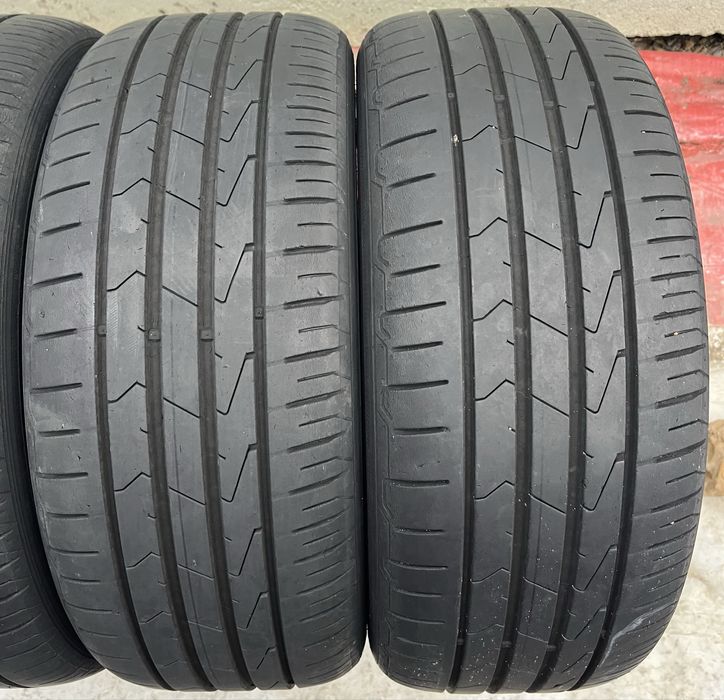 4бр 215/50/17 на 6мм с 18дот Ханкок