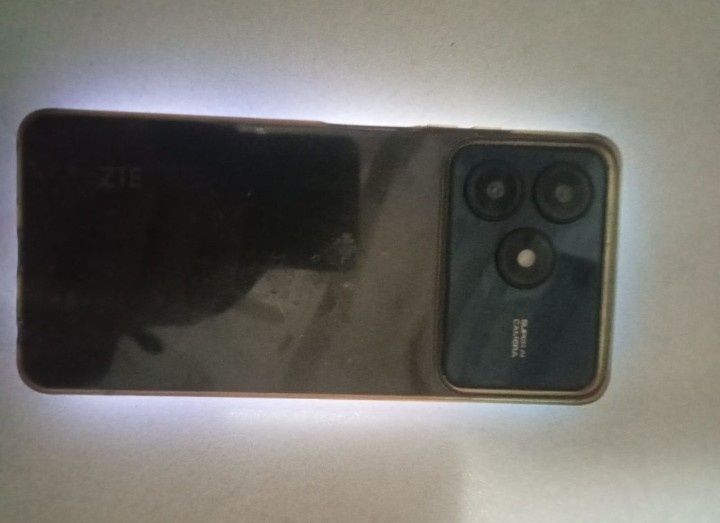 Телефон сатам жаксы жагдайда