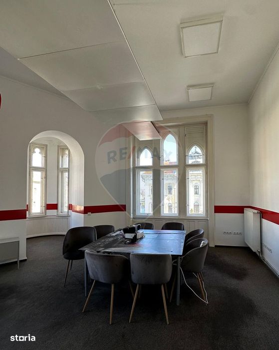 Spațiu de birouri de închiriat în Palatul Széki
