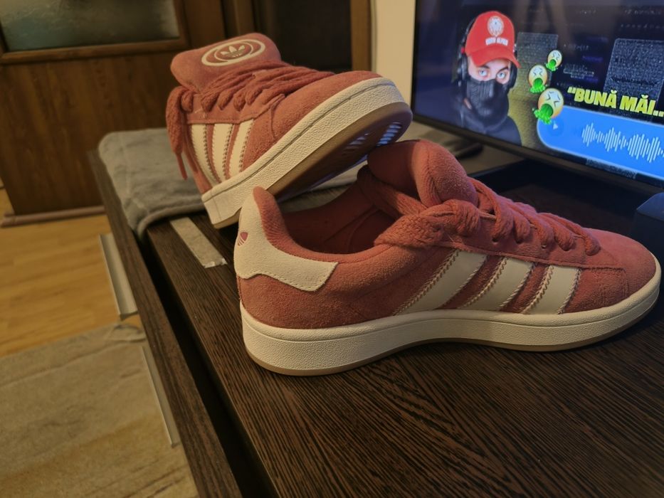 Vand Adidas Campus 00s W