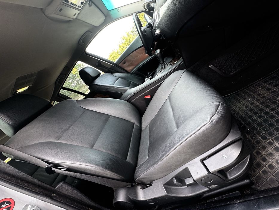 Черен кожен салон за бмв Е61 (комби)