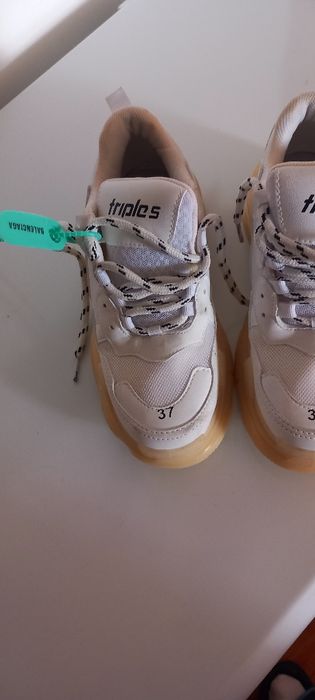 Vând adidași Balenciaga!