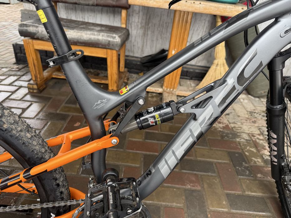 Велосипед двухподвес